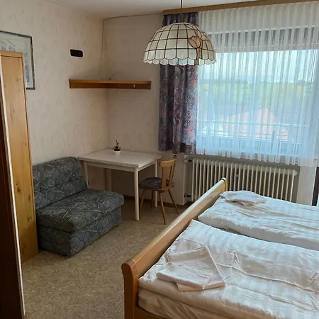 Doppelzimmer Nr. 1 * Freiensteinau