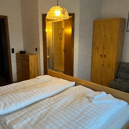 Homestay Doppelzimmer Nr. 1 Freiensteinau